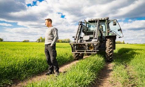 nowych technologii produkcji rolniczej i organizacji gospodarstw, gospodarki i gry rynkowej w kraju i zagranicą, wiedzy prawnej, zasad WPR czy umiejętności sporządzania biznesplanów pozwalających na