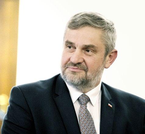 AKTUALNOŚCI Wszystkie etapy uprawy buraka cukrowego znam z autopsji wywiad z Janem Krzysztofem Ardanowskim, Ministrem Rolnictwa i Rozwoju Wsi Według zapowiedzi Pana Ministra istnieje plan zbudowania