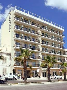 obiadokolacje 105 EUR/tydz Rocca Netuno Executive Suites**** hotel położony tuż przy szkole adres: Mattew Pulis Street, Sliema SLM 3052, Malta mieszkania 1