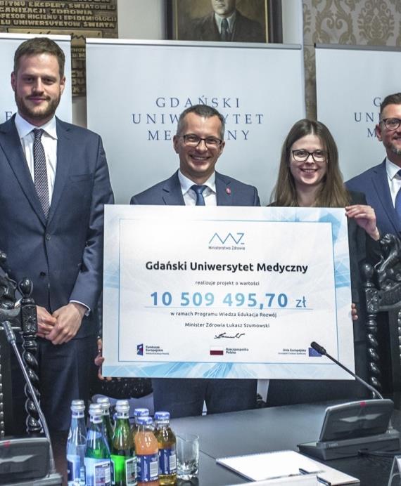 PRACOWNIA SYMULACJI KARDIOLOGICZNEJ projekt przewiduje realizację kursów z kardiologii wykraczających poza program specjalizacji oraz zakup specjalistycznego sprzętu umożliwiającego kształcenie z