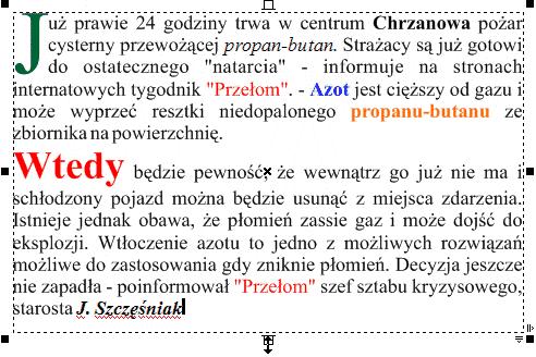 Po prawej stronie u dołu widzimy dwie kreskowane strzałki. Przeciąganie strzałki skierowanej w dół powoduje zmianę odstępów pomiędzy wierszami tekstu zawartego w obiekcie.