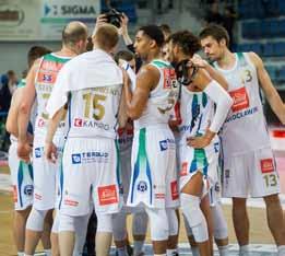 Po przecież sportowiec musi mieć krótką pamięć i musi skupić się na pracy. Bo za chwilę kolejny mecz.