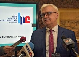 W przemówieniach gości szczególną uwagę zwrócono na walory historyczne nowego miejsca w Ostrowcu Świętokrzyskim oraz gratulowano podjętej decyzji i jakości realizacji.