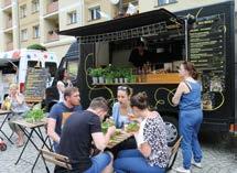 Wszyscy odwiedzający rynek w tym czasie będą mogli spróbować potraw z całego świata, nie zabraknie też innych atrakcji takich jak warsztaty, koncert czy wystawy.