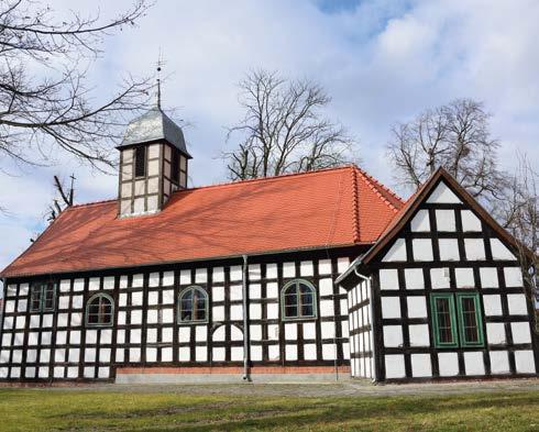 Wielowicz Zamarte Sępólno Krajeńskie otacza Krajeński Park Krajobrazowy, a brzegi malowniczego Jeziora Sępoleńskiego sięgają niemal centrum miasta.
