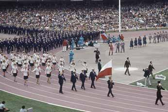 Z KART HISTORII społeczne, brutalnie stłumione zamieszki studentów jeszcze na tydzień przez ceremonią otwarcia na pewno zaklinały ideę rozejmu olimpijskiego.