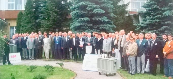 swoich macierzystych kół, lecz również Oddziału. W połowie kadencji, w 1995 r. zawiesił swoją działalność Prezes Oddziału Lech Czołba, by powrócić do działalności na tej funkcji pod koniec 1997 r.