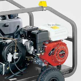 Mocny, 4-suwowy silnik benzynowy Honda GX 160 K1 chłodzony powietrzem o mocy 5.5 KM (w wersji B) wyposażony w mechaniczny rozrusznik i wbudowany generator.