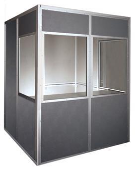 15. Infokiosk (liczba minimum 4 szt.) z aplikacja posiadającą narzędzie nawigacyjne: a. komputer PC/laptop; b. ekran dotykowy minimum 46 c.