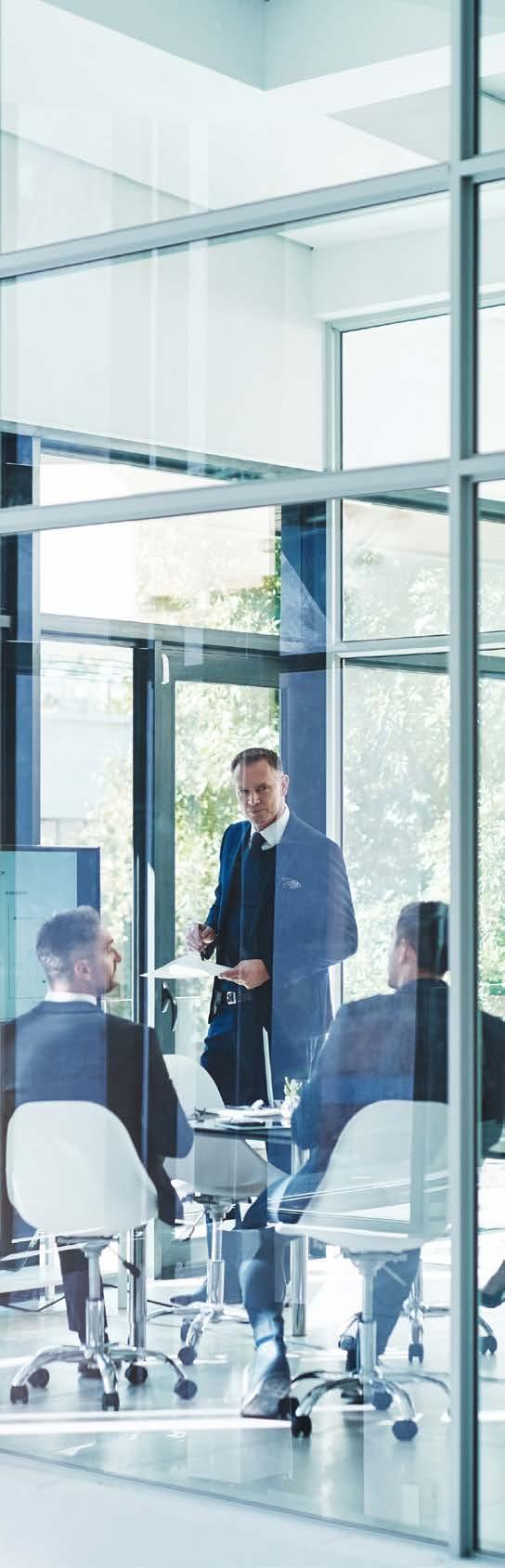Spis treści I. Nasze doświadczenie II. Nasze wsparcie 1. Pomoc operacyjna i administracyjna 2. Proste zawieranie umów 3. Prosta obsługa PPK 4. Komunikacja z pracodawcą 5.