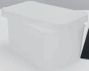 sofą i 2 krzesłami. Stół: plastik z filtrem UV. S92 x D59 x W43 cm.