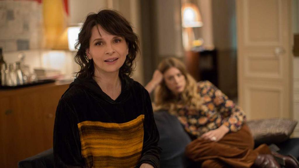 JULIETTE BINOCHE Urodziła się 9 marca 1964 roku w Paryżu. Pochodzi z artystycznej rodziny jej matka również była aktorką, a ojciec rzeźbiarzem.