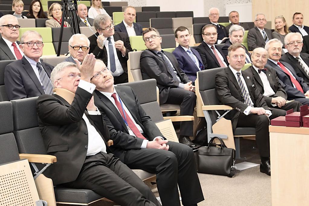 Krzyże Kawalerskie Orderu Odrodzenia Polski prof. dr hab. n. med. Jerzy Mituś, prof. dr hab. n. med. Janusz Ryś, prof. dr hab. n. med. Andrzej Stelmach, dr n. med Tomasz Walasek. Gratulujemy.
