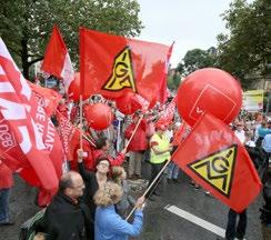 33 Lata 90-te XX wieku Struktury układów zbiorowych pracy dla nowych krajów związkowych IG Metall stawia czoła wyzwaniom zjednoczenia Niemiec i buduje struktury układów zbiorowych pracy oraz związków