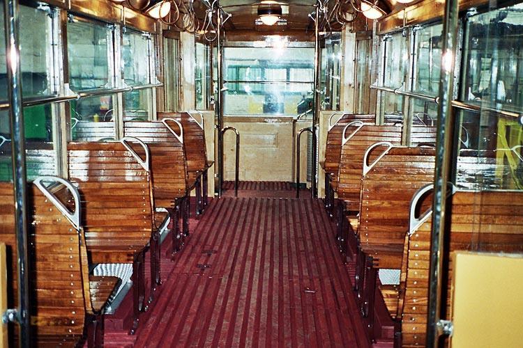 regularnie kursującym tramwajem ściąga do Bytomia miłośników komunikacji miejskiej z Polski i