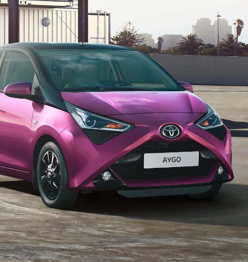 System multimedialny Toyota x-touch z 7" kolorowym ekranem dotykowym oraz kamera cofania uprzyjemnią każdą chwilę spędzoną