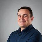 Stowarzyszenia Prawa Europejskiego. Prelegent na konferencjach naukowych i wydarzeniach branżowych. Prowadzi również zajęcia na Uniwersytecie Jagiellońskim.