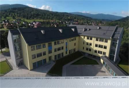 Odpowiedź nr 6: Zamawiający informuję, że najdroższą lokalizacją zgłoszoną do ubezpieczenia jest: Zespół Szkół w Zawoi Centrum, Zawoja Centrum 2000, PML dla tej lokalizacji to ok 12 000 000,00 zł.