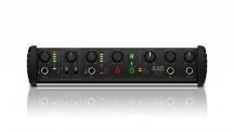5mm] z wyjściem audio do odsłuchu w czasie rzeczywistym, 3-stopniowy przełącznik czułości, w zestawie VocaLive, AmpliTube oraz irig Recorder Mikrofon pojemnościowy, współpracujący z