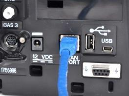 Kliknąć zakładkę Flota): Z rozwijanego menu wybrać opcję Activate a Docking Station (Włącz stację dokującą) i postępować zgodnie z instrukcjami wyświetlanymi na ekranie.