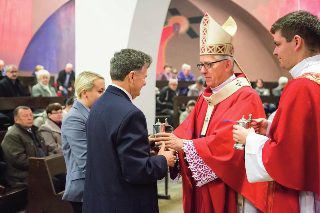 WIADOMOŚCI ARCHIDIECEZJALNE EUCHARYSTIA PODCZAS VII KONGREU