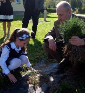 Dnia 15. 10. 2012 r. w Szkole Podstawowej im. Marii Dąbrowskiej w Nowym Rybiu odbyła się uroczystość ślubowania klasy I, Dzień Edukacji Narodowej oraz Święto Drzewa.