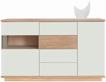 / Equipping a coffee table with designer steel wheels, which are powder painted in aluminium colour, transformed it from an ordinary table to a mobile one.