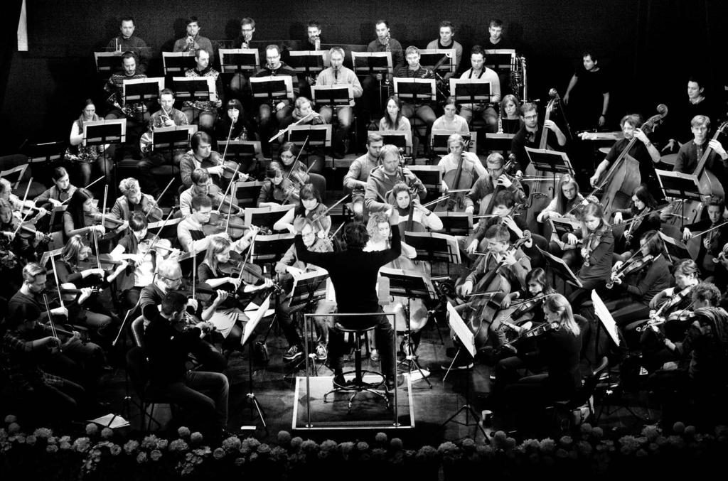 fot. Bruno Fidrych 2003 2018 15 lat Orkiestry Akademii Beethovenowskiej Orkiestra Akademii Beethovenowskiej to jeden z czołowych, a zarazem najmłodszy zespół symfoniczny w Polsce.