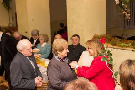 pary (41), które mają za sobą 50 i 60