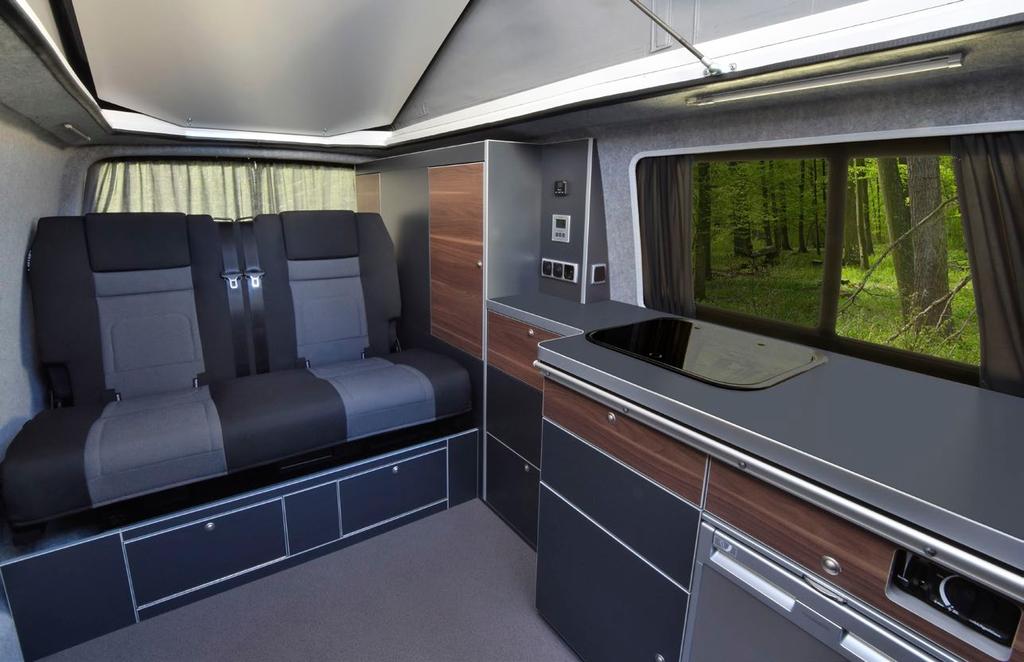 CAMPER HRT LG +40CM 2 (4) 5 (7) Funkcjonalna zabudowa bazująca na 3