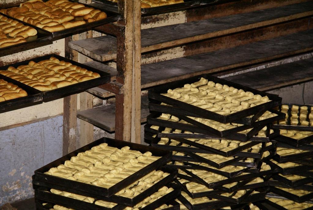 Proces produkcji Hand made <-> automatyzacja 1. Przygotowanie surowców 2. Przygotowanie półproduktów 3. Łączenie składników 4. Kolejne etapy 5.