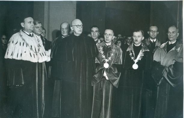 zakłady przemysłowe i warunki pracy