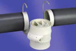 Join the suction (A) and expulsion (B) conduits to the nozzles (I) by flanges or resistant adhesive tape.