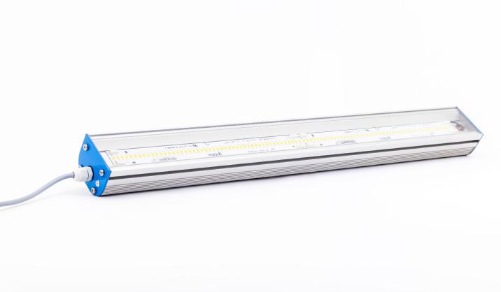 Oprawa do chłodni CSL Lampa CSL to produkt przygotowany do oświetlenia pomieszczeń o obniżonej temperaturze otoczenia takich jak chłodnie, mroźnie czy zakłady przetwórstwa spożywczego.