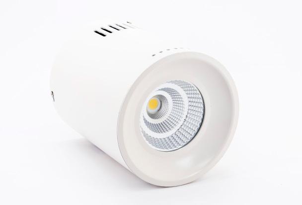 Downlight natynkowy Dane produktu Kod produktu Moc Strumień świetlny nominalny Wymiary [W] [lm] (śr. zew.