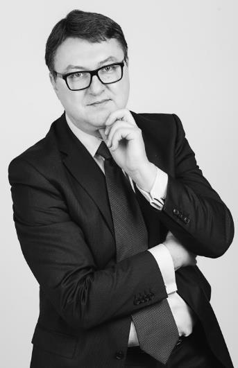 Kierownika Katedry Prawa Finansowego, Kierownik Podyplomowych Studiów Podatkowych na tym uniwersytecie.
