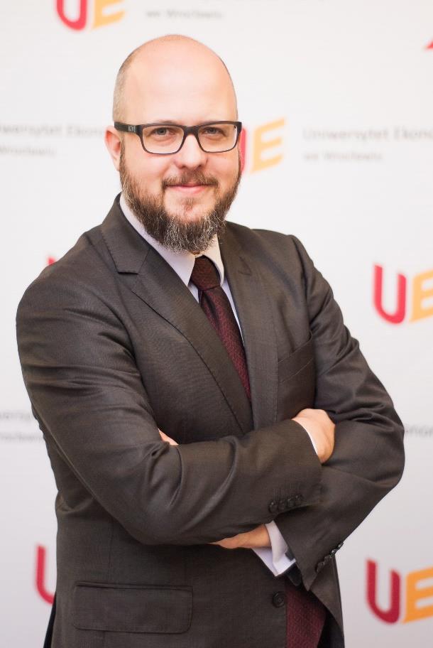 dr Michał Kisiel bankowość detaliczna ochrona konsumenta na rynku usług finansowych systemy płatności nowoczesne technologie w finansach, fintech, innowacje finansowe finanse