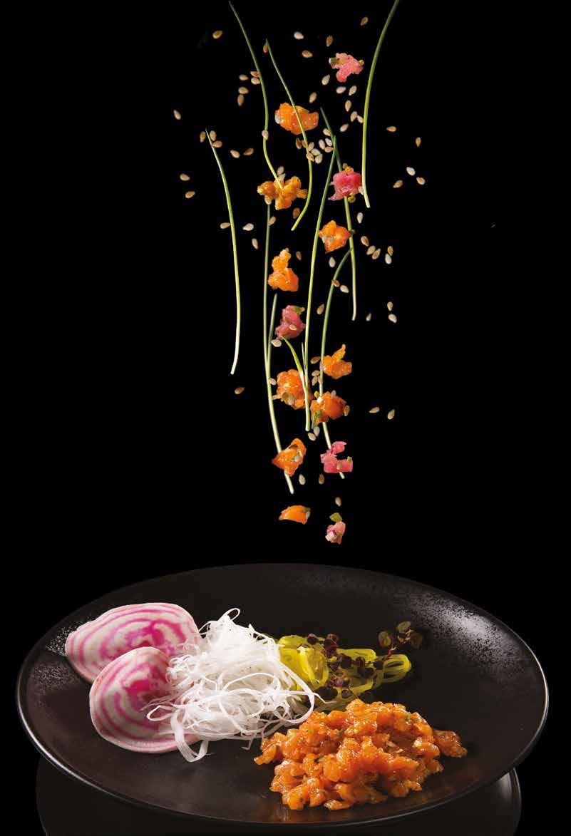 TATAR SAKE tatar z łososia salmon tartare 35 zł TATAR HAMACHI tatar z