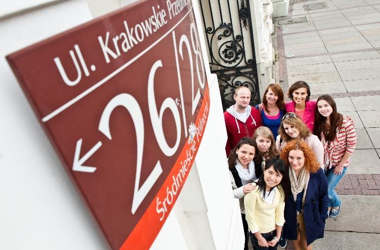 Sytuacja 4 kolegium grupuje niektóre kierunki studiów prowadzone teraz przez dwa wydziały/jednostki niewydziałowe do powołania dyrektora kolegium potrzebna jest akceptacja dziekanów (dyrektorów)