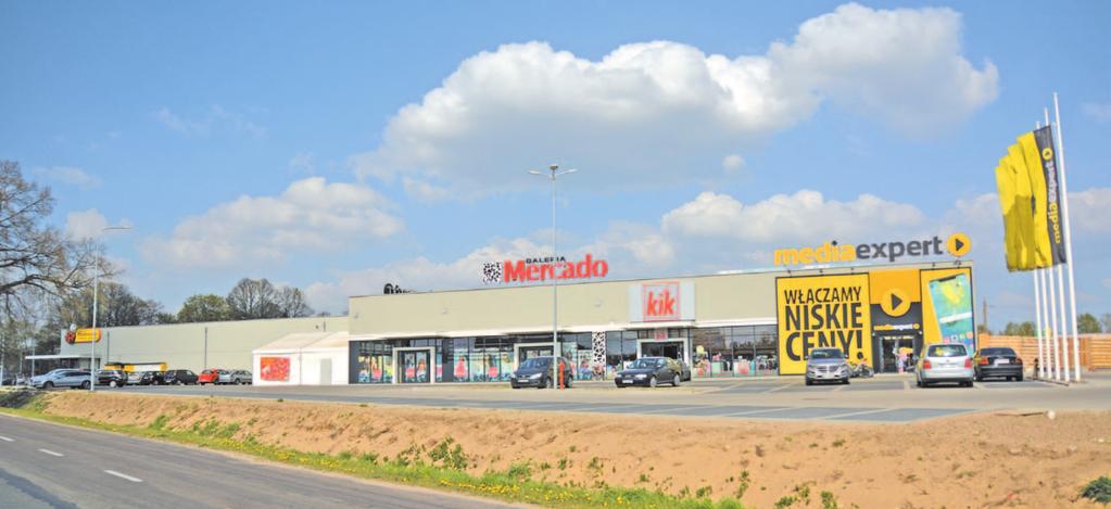 Nie wiadomo jeszcze jakich sieci. Od kwietnia 2018 roku w części budynku funkcjonuje supermarket Biedronka, a od tego roku Media Ekspert oraz sklep Kik.
