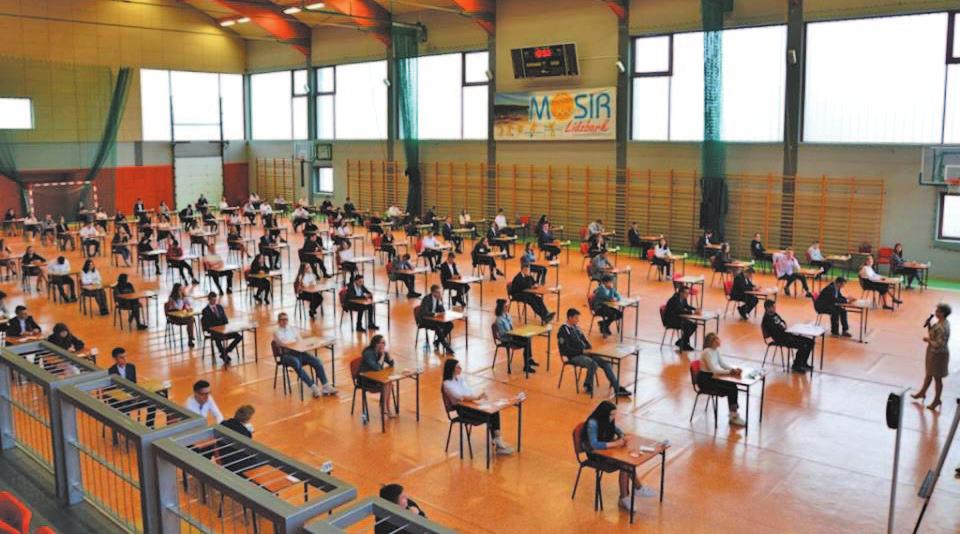 275 uczniów na egzaminach W minionym miesiącu w całym kraju odbyły się egzaminy gimnazjalistów.