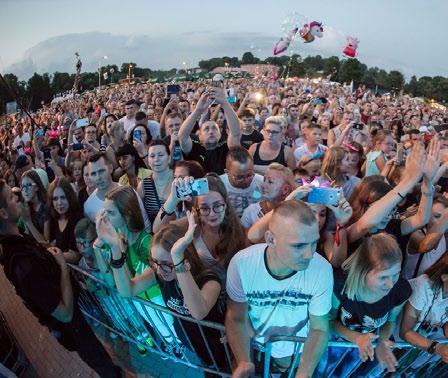 07. Regaty Smoczych Łodzi 28.07. SIERPIEŃ Święto Jagody w Bełku 2.08. Dni Lasu w Bryńsku 2-4.08. Święto Śledzia w Nicku 4.