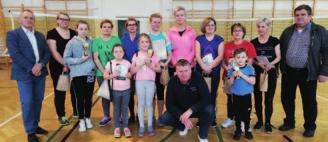 12 Sportowo i rekreacyjnie w naszej gminie Nr 1/2019 Powiatowy turniej badmintona z okazji Dnia Kobiet Justyna Wisińska z Gródek wygrała turniej badmintona W sobotę, 9 marca 2019 r.