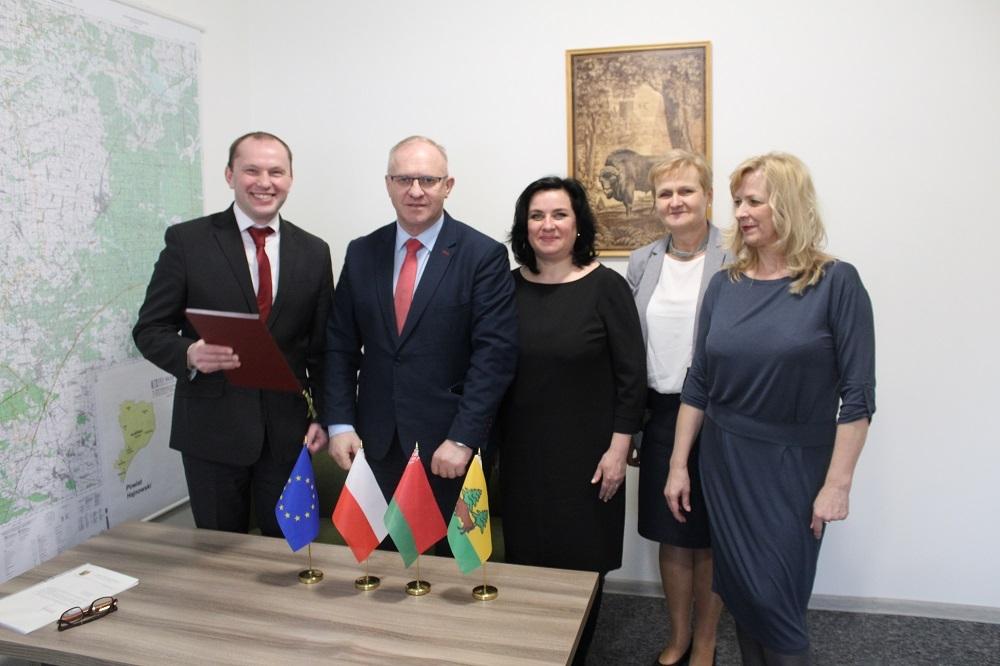 Rejony: Kamieniecki, Prużański, Swisłocki (Białoruś) Rejony partnerskie: Kamieniecki, Prużański, Swisłocki Rejon Kamieniecki (Obwód Brześć) Kamieniecki Rejonowy Komitet Wykonawczy Ul.