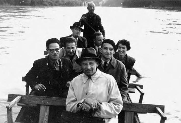 118 Oliva Kostrhun: Česká archeologie pod jhem nacismu ve světle Obr. 11. Exkurze Hugo Obermaier Gesellschaft na Dunaji roku 1952. Ve třetí řadě L. Zotz s G. Freundovou (Archív HOG, Erlangen). Fig.