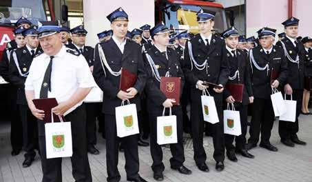 D zień Strażaka to doskonała okazja, aby docenić strażaków, ich poświęcenie i zaangażowanie w ratowaniu zdrowia i życia mieszkańców.