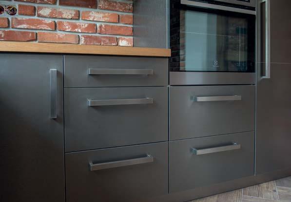 ALUINIU płyta pokryta dwustronnie naturalnym aluminium 0,5 mm.