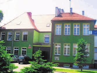 W sumie uczy się tu 45 dzieci z gminy Reńsk Wieś Zespół Szkolno- Przedszkolny w Większycch (gmin Reńsk Wieś) Plcówk m dw oddziły, po jednym w Większycch i Poborszowie.