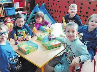 - Zprszmy cłe rodziny nszych przedszkolków! - mówi Angelin Srnowsk 19 czerwc dzieci z przedszkol w Kostowie wrz z rodzicmi - 3-ltków odwiedzą zoo w Opolu. Już się cieszą n tę wycieczkę!