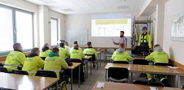 HSEQ jest najważniejsze Multiserwis Sp. z o.o. Oddział Co roku organizujemy szkole nia dla naszych pracowników przypominające przepisy BHP, a ponadto szkolenia dodatkowe w zakresie pracy na wysokości.